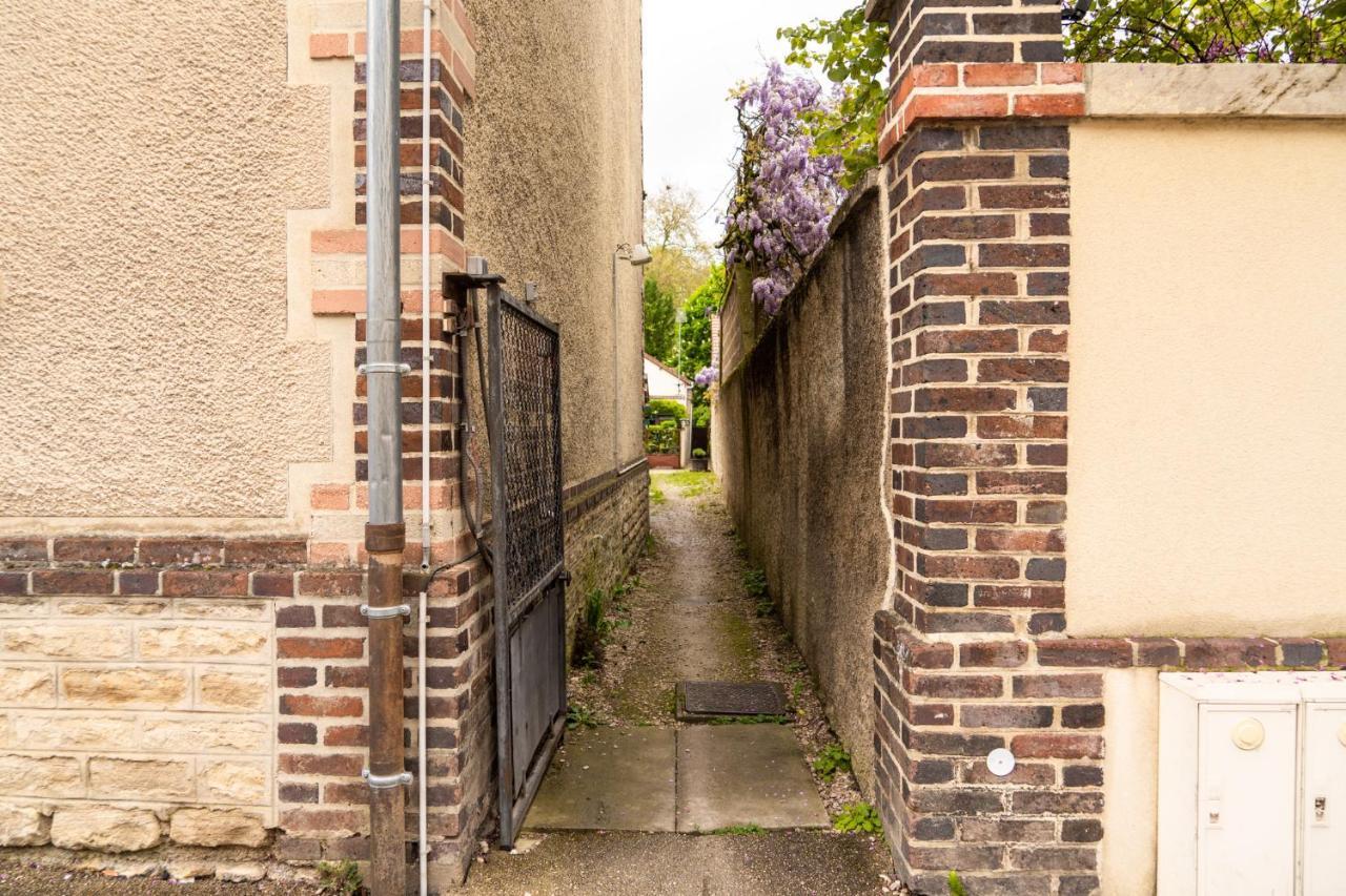 Appartement Cozy Avec Stationnement Gratuit Saint-André-les-Vergers Exterior foto