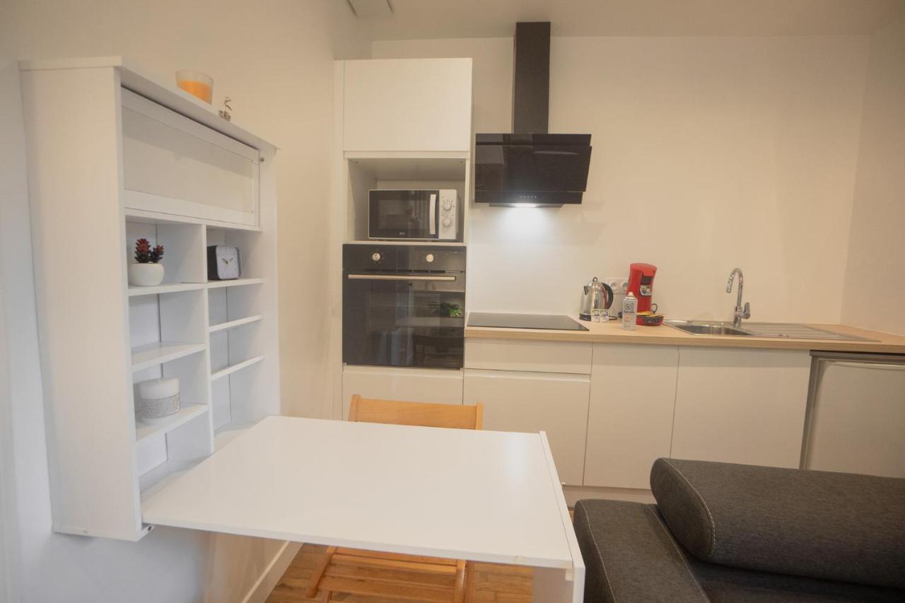 Appartement Cozy Avec Stationnement Gratuit Saint-André-les-Vergers Exterior foto